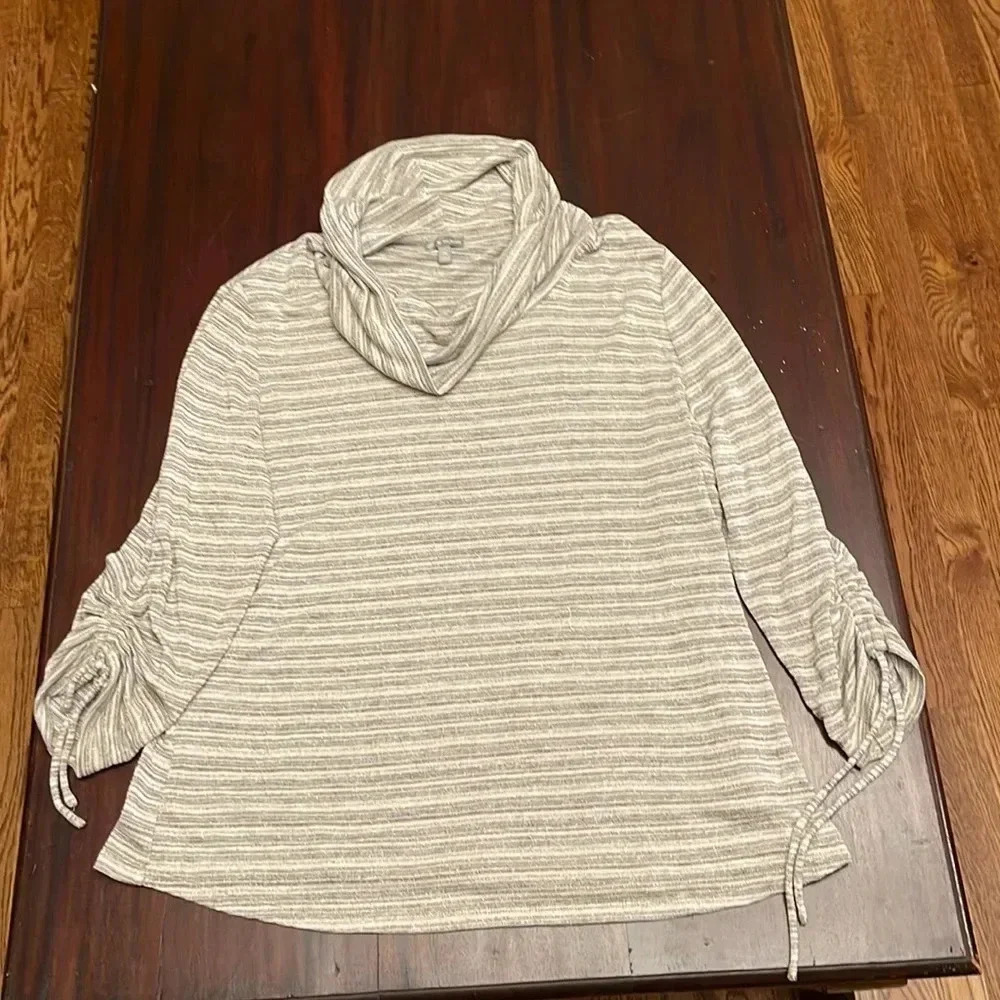 T by Talbots gray and gold cowl neck shirt size XL